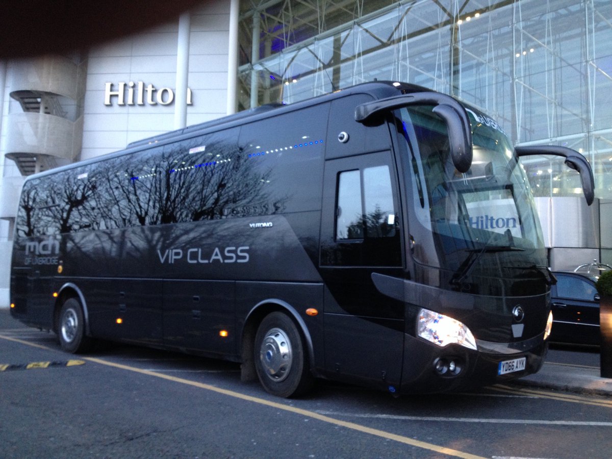 mchcoaches's tweet photo. Our 22 seat super executive coaches feature luxury leather seats, servery with microwave and hot water, full air conditioning and generous luggage space.  #StDavidsDay https://t.co/WjFBIUgiuF