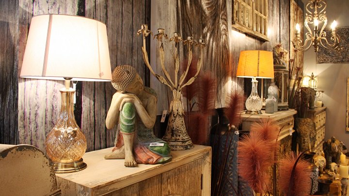 decorablog's tweet photo. ¿Pensando en crear tu propia tienda online de #decoración? Este artículo sobre distribuidores mayoristas te vendrá muy bien: https://t.co/0YPcOJGlhV @itemint_es @dcasainfo https://t.co/phdvvcE1sv