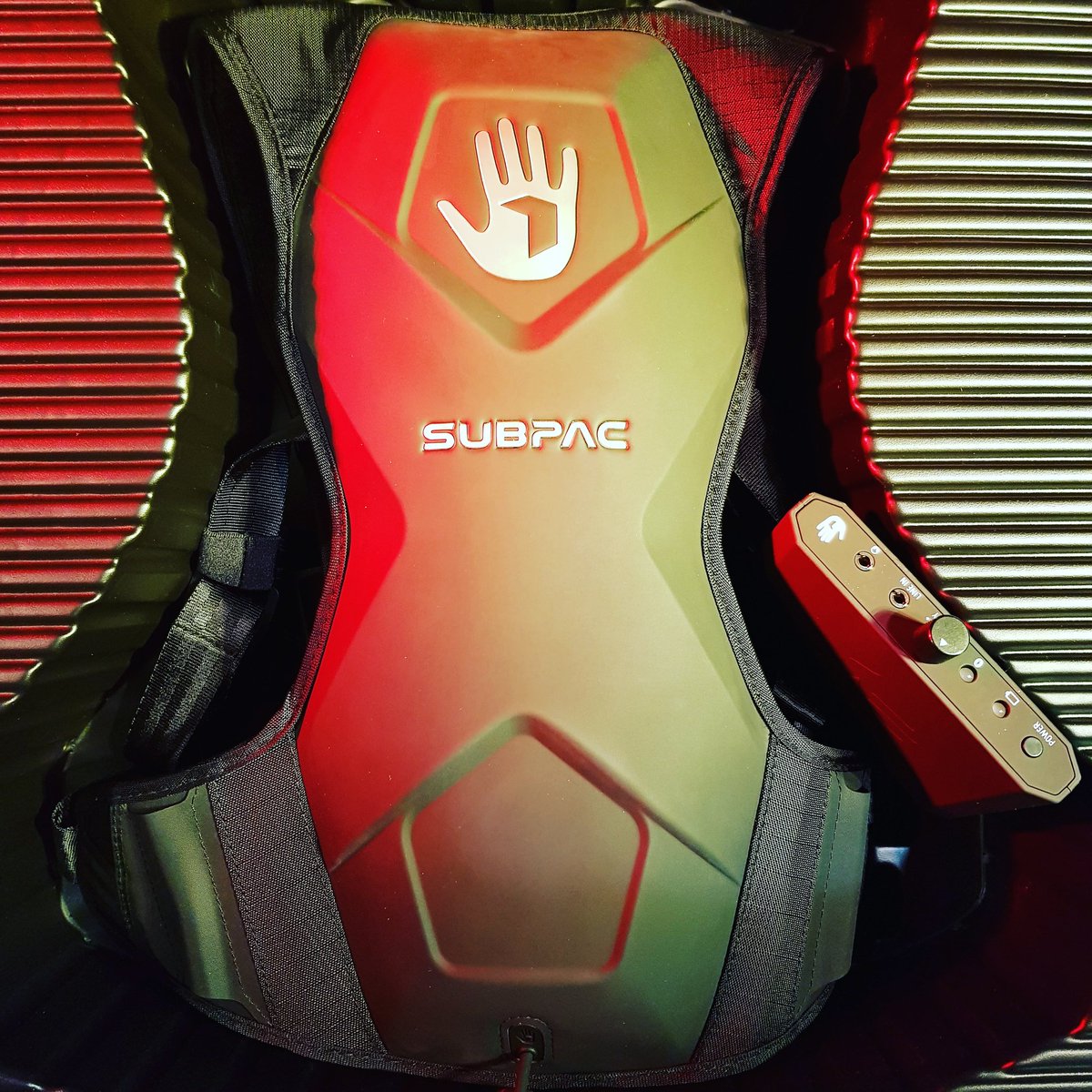 klangfarbewien's tweet photo. This here looks like a jetpack but it's the wearable subwoofer SUBPAC M2! For a completely different experience in listening to music.
🔊🎶💪
#subpac #subwoofer #subpacm2 #feelingisbelieving #tactile #basspower #powerbass #djgear #producergear #edmgear #lowfrequency https://t.co/6tRP7CdGu1