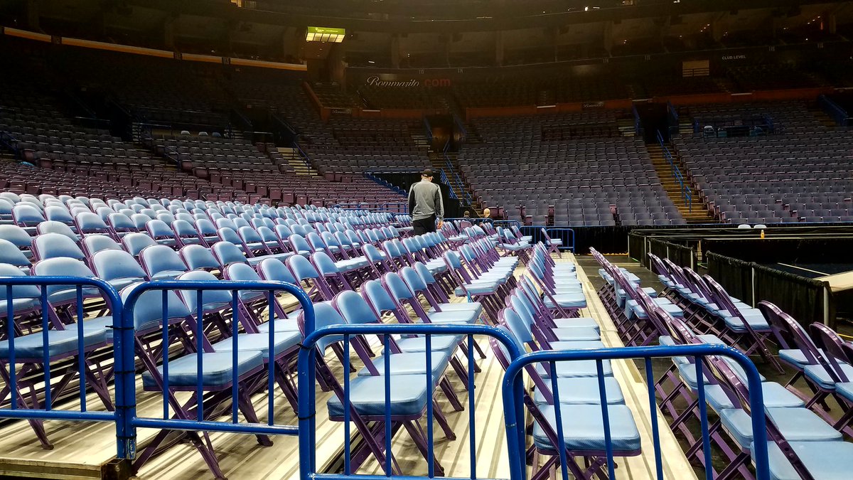 GoodmanImage's tweet photo. Setting up!
@valleyhoops @mvcSports #MVCHoops #MVCMBB #ArchMadness https://t.co/rCpEZlJFjv