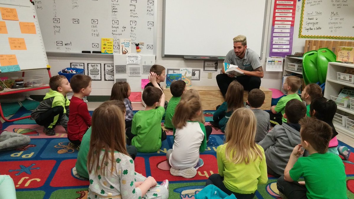 MrsDavenportsK's tweet image. #ReadAcrossAmerica 
#duellolearns