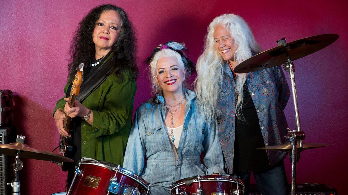 Meet Fanny Walked The Earth (<a href="/FannyWalked/">FannyWalkedTheEarth</a>), the rip-roaring rock band releasing their first album in 40 years, via <a href="/latimes/">Los Angeles Times</a> #WomenInMusic buff.ly/2FftTc8