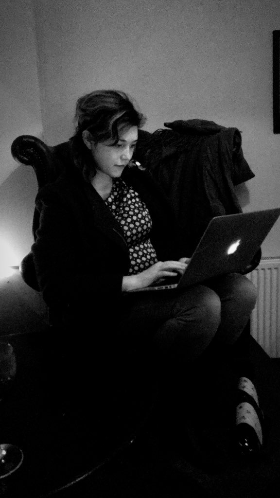 Twolasseslondon's tweet photo. #Twolasses on a post show blogging extravaganza @CamdenPT #theatrereviews #fringetheatre https://t.co/px5TD6nyyD