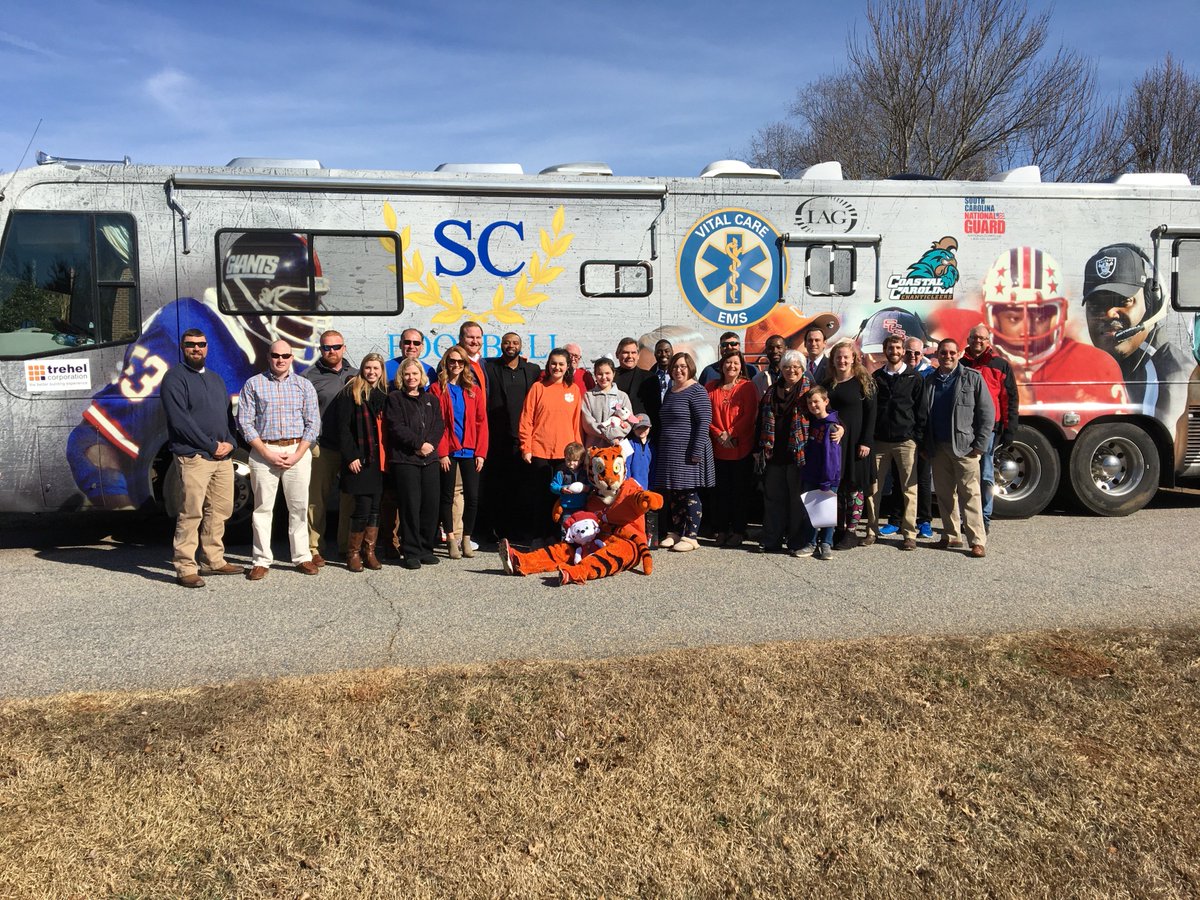 FOX21SSquad's tweet photo. It took a village to pull off our biggest #SurpriseSquad to date: https://t.co/wAZKXqjuFd
@SCFootballHOF @upstatewarrior @TajhB10  #SquadGoals https://t.co/hbuyZtvpCE