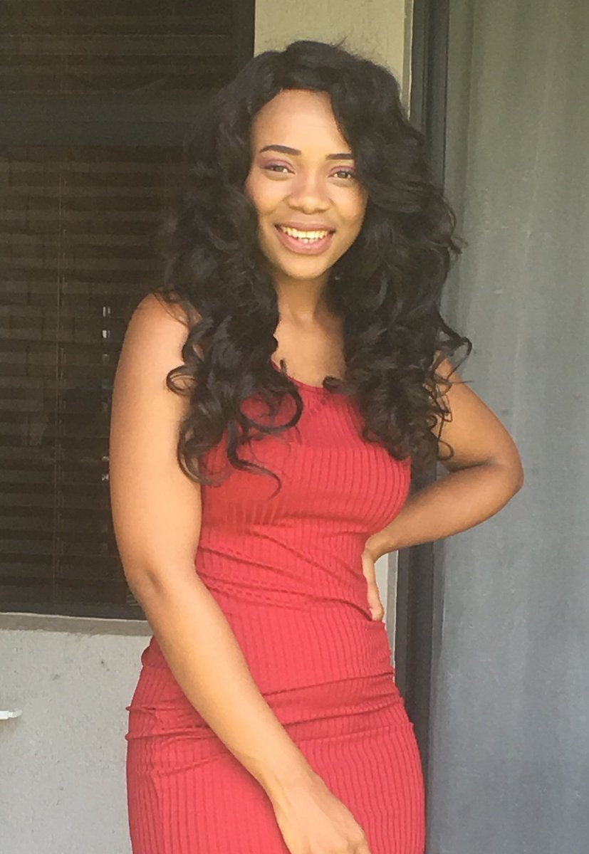 SheSouthAfrica's tweet photo. Meet Khanyisela Dayi, a 25 year old #entrepreneur who is the founder of Accvisory Solutions, an Accounting and Advisory business. The company provides Accounting services to SMEs and develops strategies to grow these businesses. RT her client might be on your TL. #SheTalkZa https://t.co/RQ9dYnKiWf