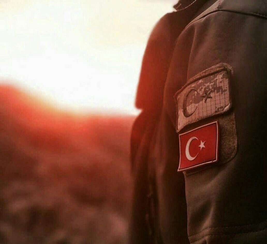 “Şehit vermekten daha acı bir durum varsa o da, Şehit vermeye alıştırılmış bir toplum inşa etmektir.”
Şehit Muhsin Yazıcıoğlu