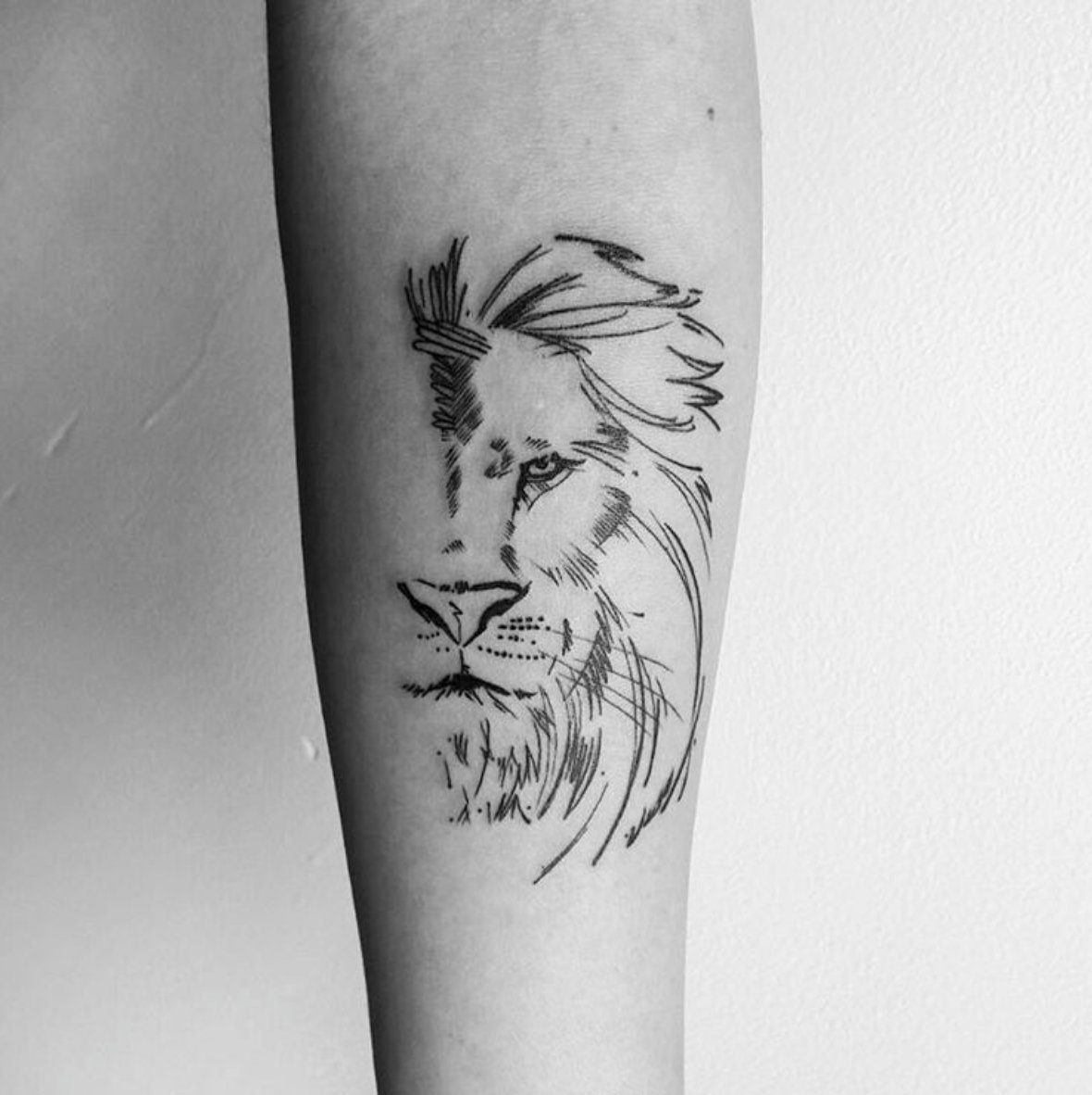 Tattoo leon lionking liontattoo leon misshask  Flickr