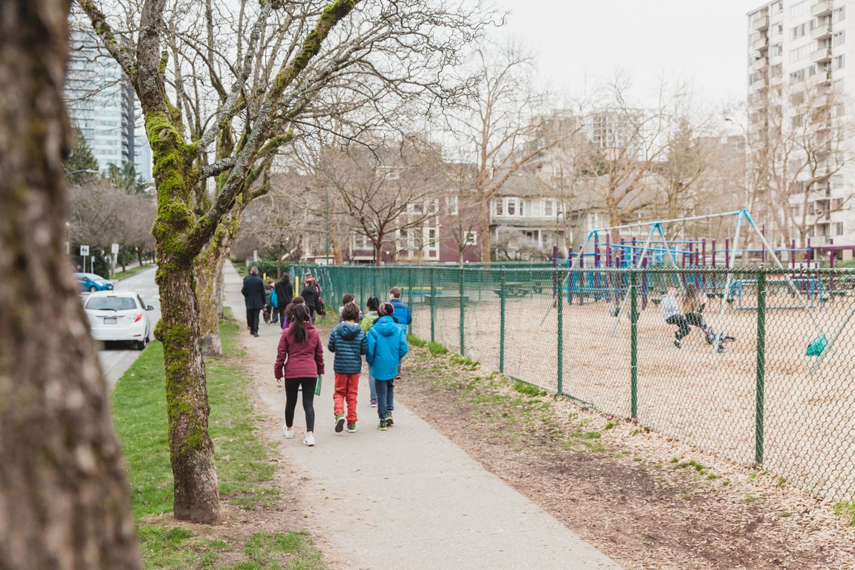 CityofVancouver's tweet image. How can Downtown Vancouver's public spaces be improved for children? #PlacesforPeopleVan recently connected with @scyofbc's "Urban Explorers" program for a student-led walking tour with grade 4 and 5 students at Lord Roberts Elementary. 

Learn more at vancouver.ca/placesforpeople
