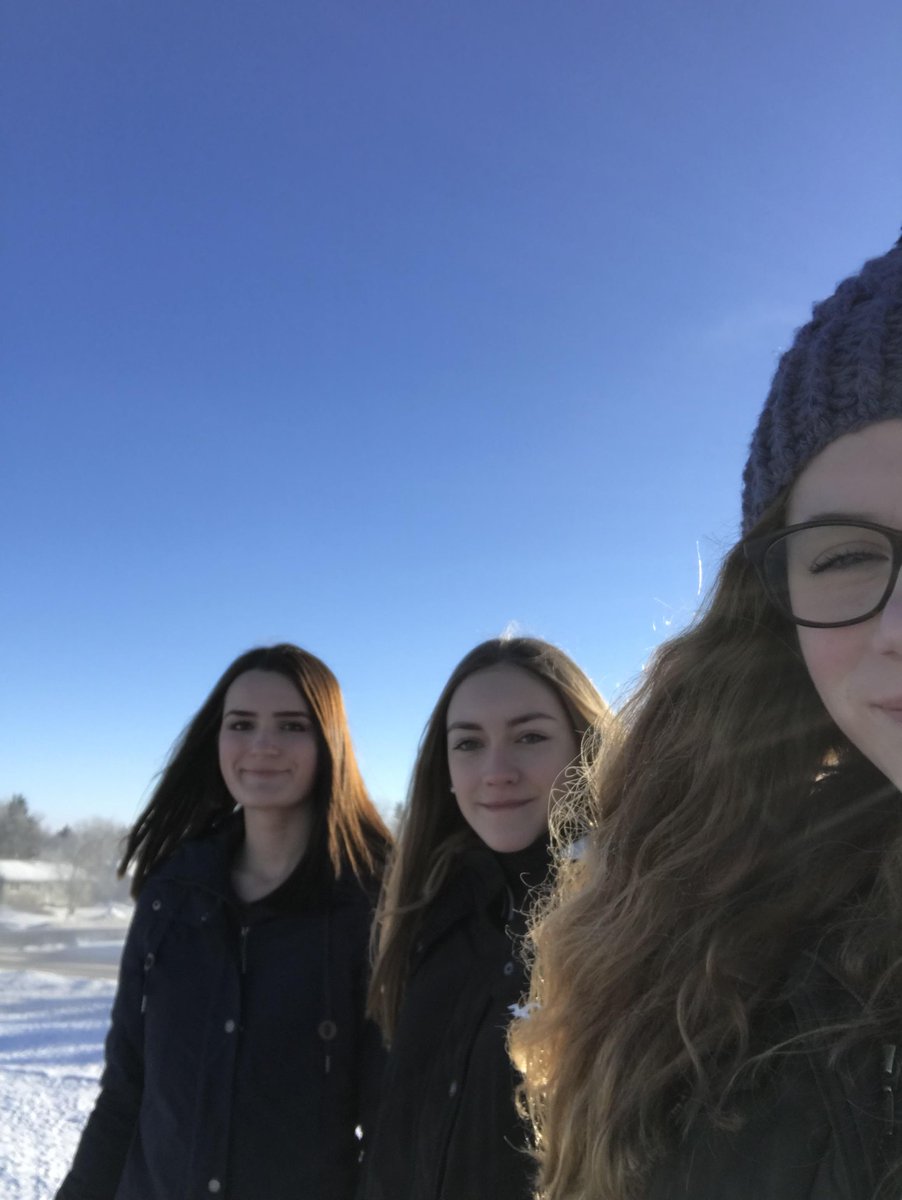 MrsSouth1's tweet photo. @MUCCPride One final showshoe picture of the day. Snowshoes on, frost in their hair, school friends to laugh with = Great day! #wellness10 #lifelonglearning #lookatthatbluesky https://t.co/gl7Fhwt2n8