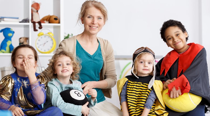 ParentaTraining's tweet image. How are you celebrating #WorldBookDay today? buff.ly/2oGitUI