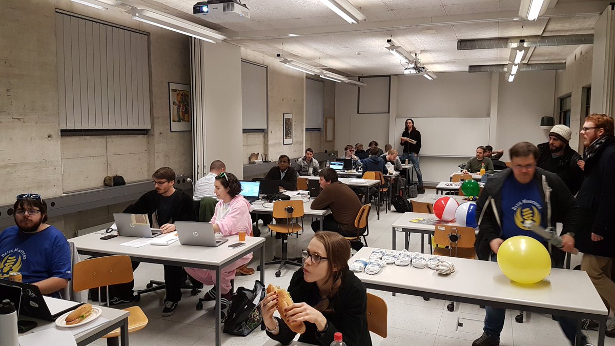 damieng002's tweet image. Fribourg hub is #ready4hashcode