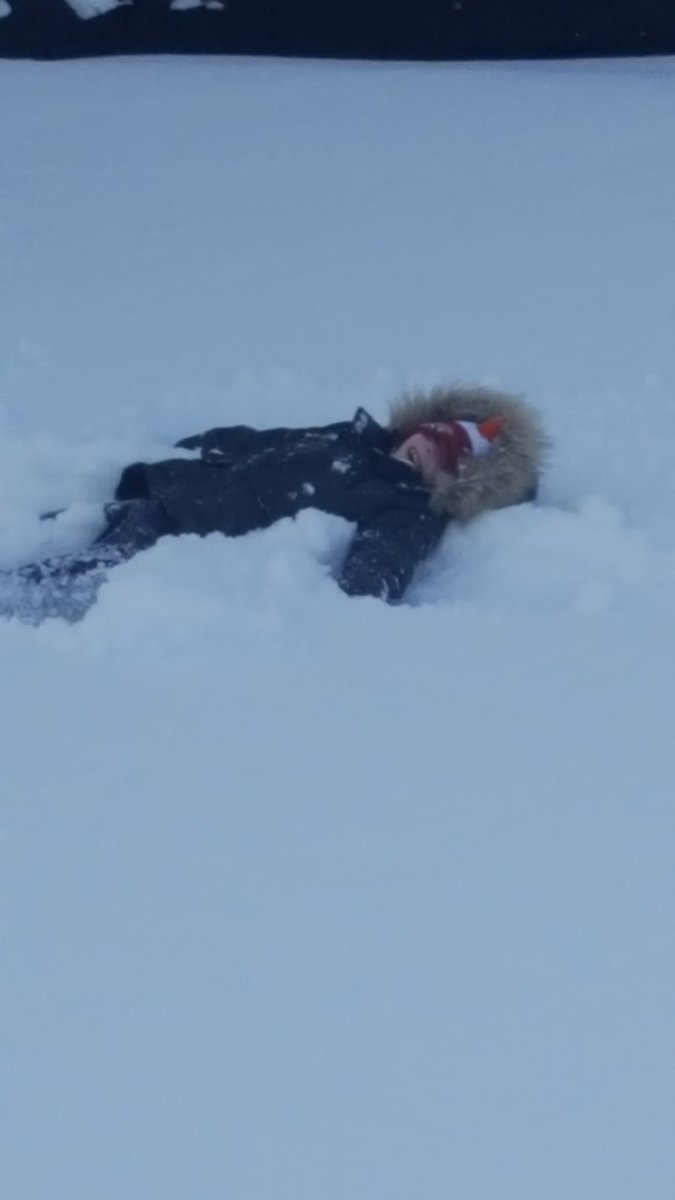 5hellsbells's tweet photo. @thescript My 8yr old tried to do 1..we nearly lost him in the snow!! 🙈😂 #freedomchildsnowangels https://t.co/HfA1JpSlHy