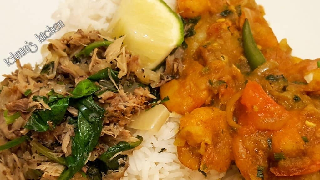 Tahmimskitchen's tweet photo. Rice with🍤🐟 #spicedshrimps and #mackerelbhorta #mackerel #lovetocook #lunch #basmatirice #ricedish #goingforseconds #mouthwateringfoods #foodspread #foodporn #lovefood #foodforlife #foodoftheday #tahmimskitchen #deliciousfood  #foodoftheday #foodblog #foodphotography #homecook https://t.co/p9Vcm2bIQh