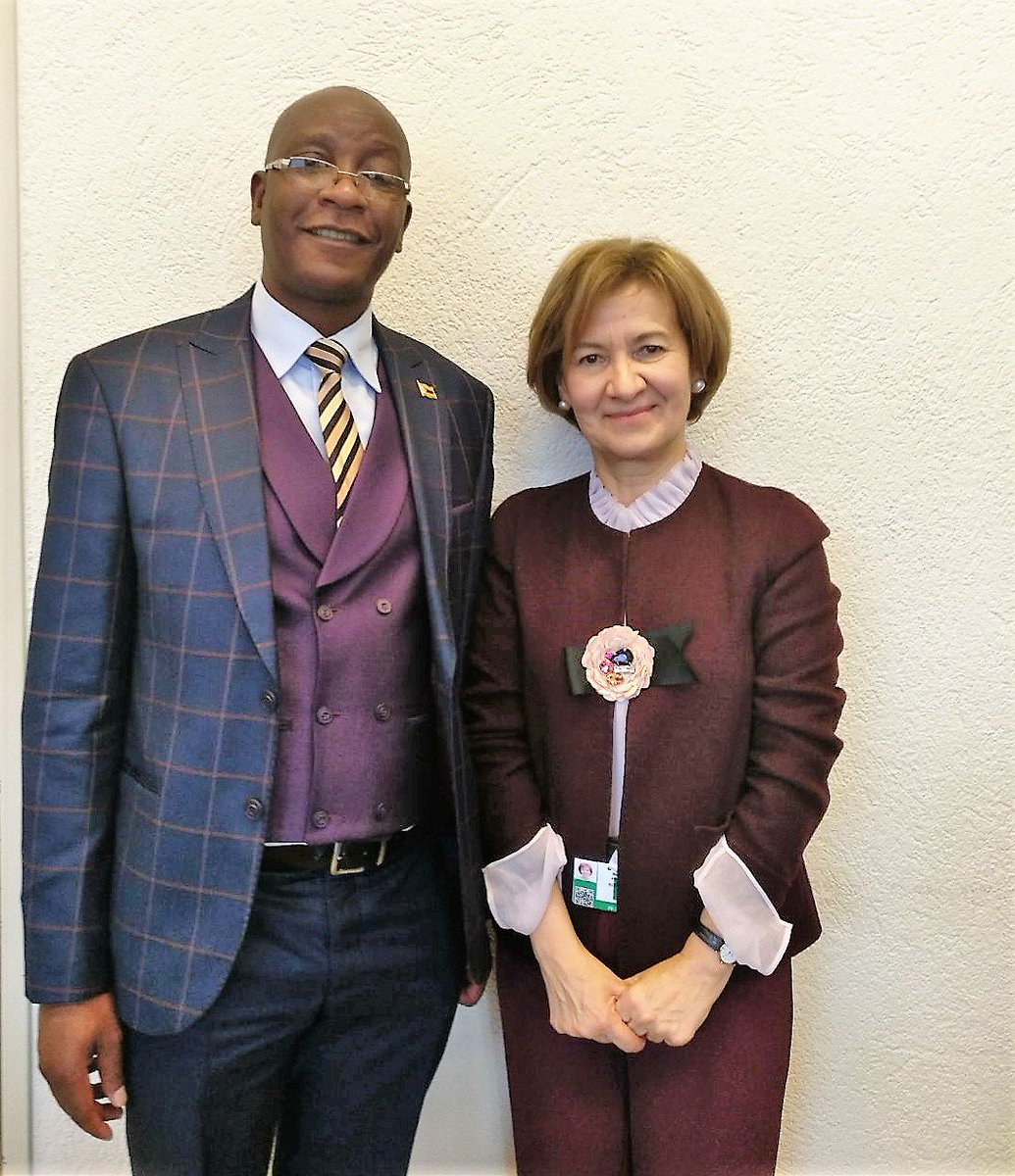 nestrangeiro_pt's tweet photo. SE Teresa Ribeiro em encontros bilaterais. Com Minata Samate Cessouma​, Comissária para Assuntos Políticos da União Aficana @Presidence_COP. Com Ziyambi Ziyambi, Ministro da Justiça, Assuntos Jurídicos e Parlamentares #Zimbabwe https://t.co/IET4vDCt2a