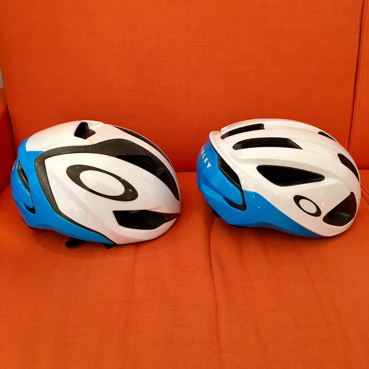 RxSportUk's tweet photo. Oakley #Aro3 and #Aro5 have arrived at RxSport. Here they are side by side! Want more information? Visit https://t.co/kM5dTURyEJ or get in touch #OakleyBikes #OakleyHelmets #AROthree #AROfive #aero #DimensionData #RoadCycling #RoadBikes #JustGoRide https://t.co/MKc7HpQU1Z