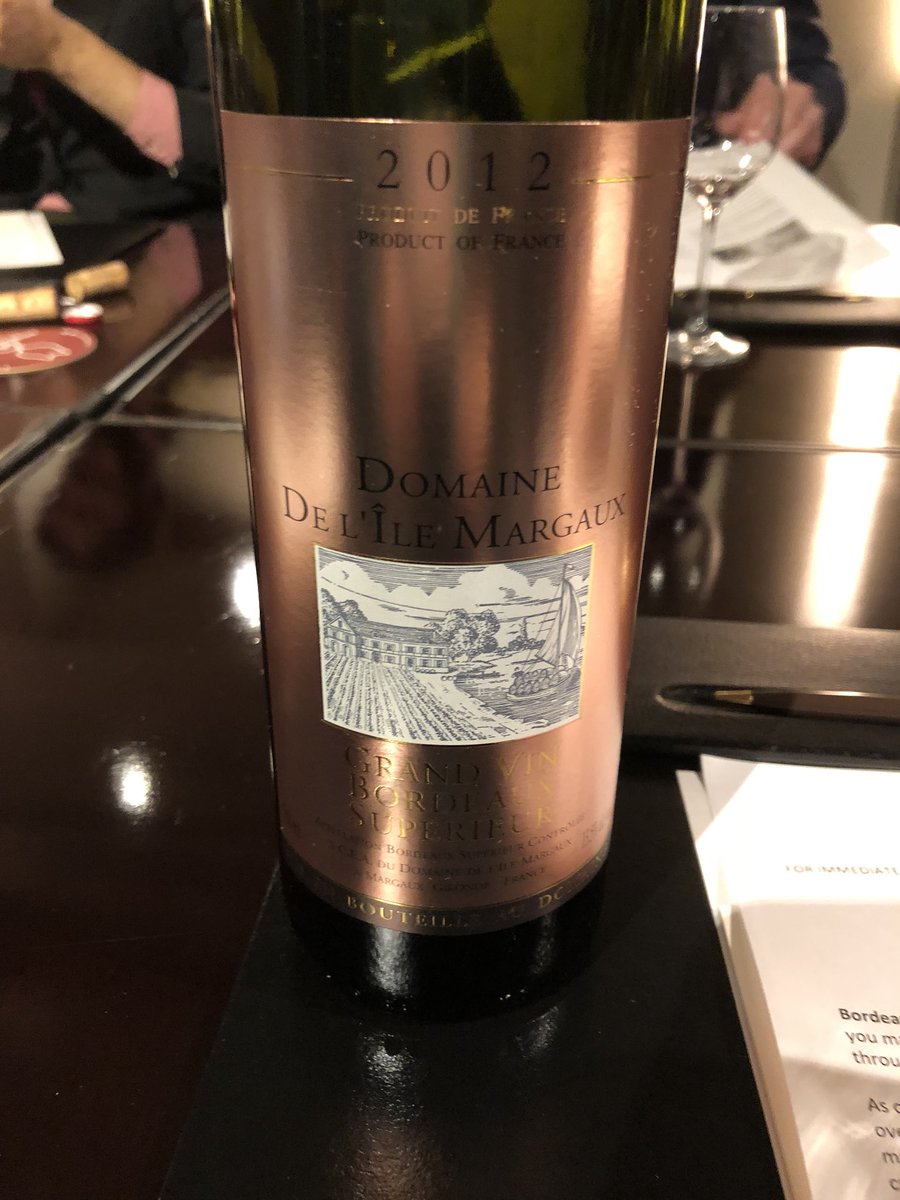TravelBTG's tweet photo. Wonderful and informative dinner last night with @PlanetBordeaux and some organic producers. 60% vineyards sustainable agriculture. @PlanetBordeaux @ediblechicago #bordeaux #sustainable https://t.co/qdpBQOTdQd
