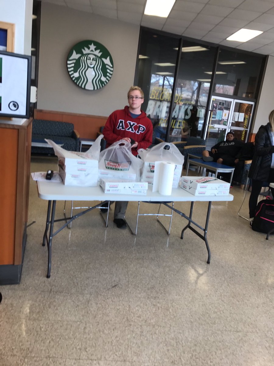 AXP_OmegaPhi's tweet photo. Last day for donuts!! Come get them in the union!! https://t.co/GgjMxeVXud