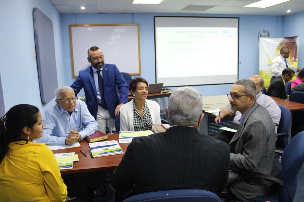 IICA_RD's tweet photo. IICA RD inicia el proceso de consulta institucional para la construcción del Plan de Mediano Plazo (PMP) 2018 - 2022 @IICAnoticias https://t.co/P9TxXqYzC4