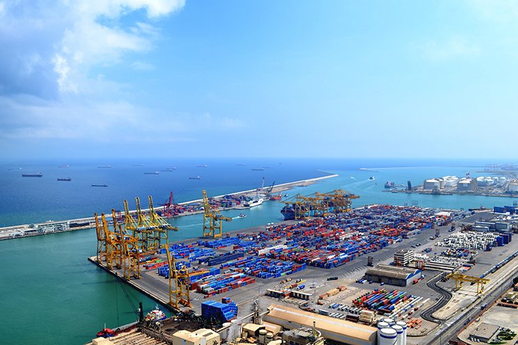 damex_sa's tweet photo. La industria catalana bate un record histórico de exportaciones en 2017 https://t.co/rnvs5fxZL2 https://t.co/aGrNxKlFHj
