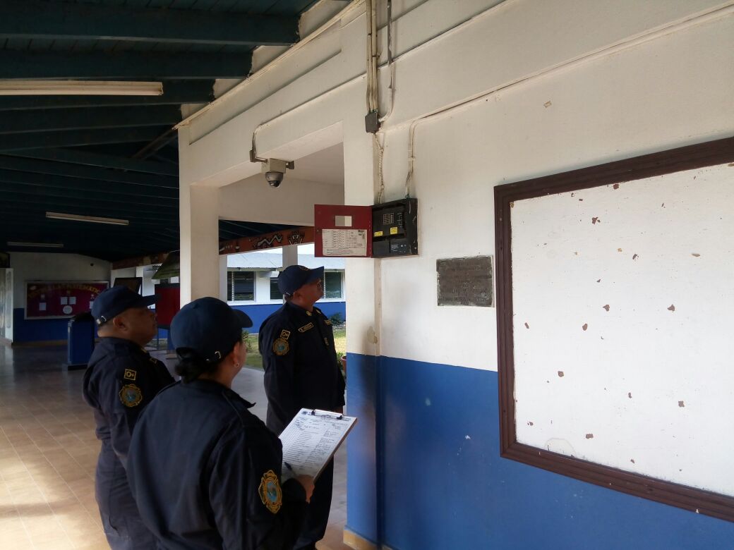 Oficina de Seguridad mantiene inspecciones de Escuelas a nivel nacional, previo al inicio escolar.  @Meduca_Panama @bomberoscocle <a href="/bomberoslosanto/">Bomberos Los Santos</a> #FTCAyuda