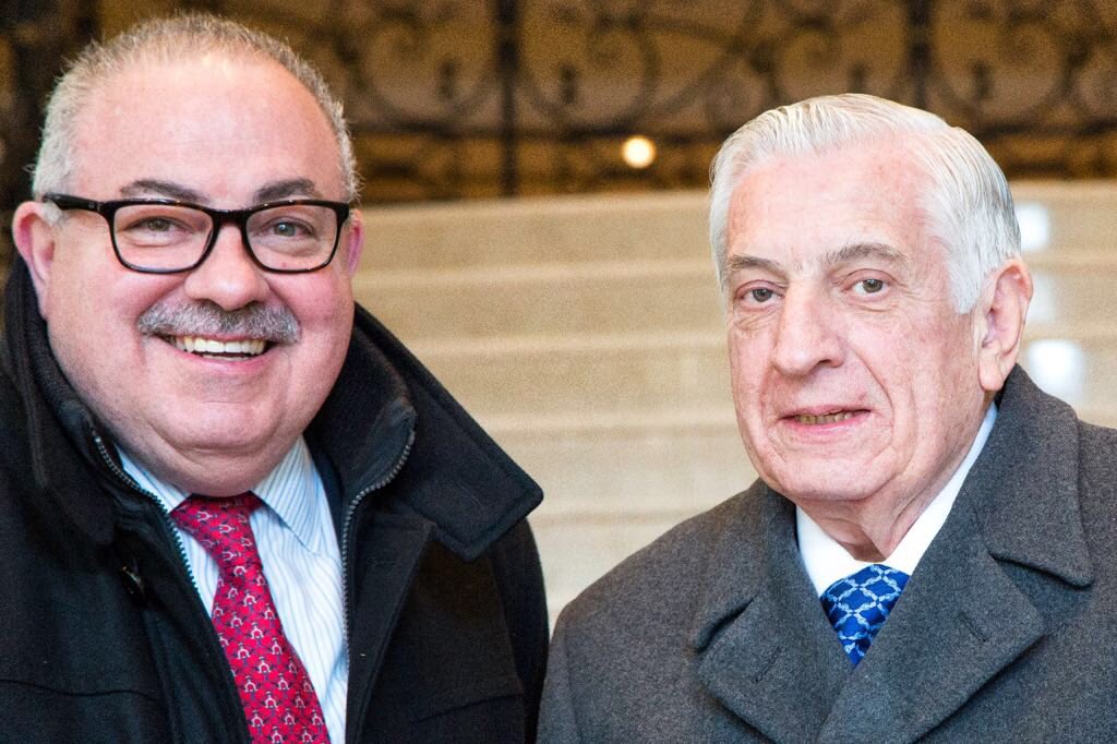 El presidente de la CONAGO <a href="/nunezarturo/">Arturo Núñez Jiménez</a> en gira de trabajo por Alemania saludó al Embajador de México en Alemania Guillermo Granguillhome Morfín, en Berlín, con quien sostuvo  un encuentro muy fructífero en relación a la agenda bilateral de trabajo.