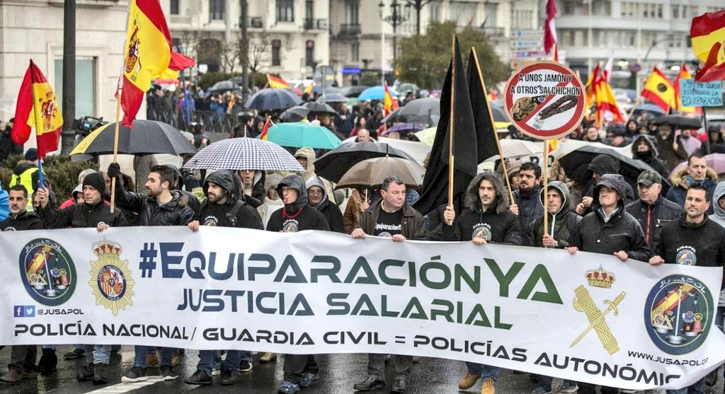 jusapolcuenca's tweet photo. Así fue el #28FSantander
De nuevo éxtito @Jusapol, +5.000 personas luchando por la igualdad de sueldos, por la #EquiparacionYa
Queremos #EquiparacionYa real
El Complemento Singular ni las productividad no cuentan ni para P.Extras ni 2ª Actividad/Reserva
#1MBurgos
#6ACuenca https://t.co/zPf4yBcDRF