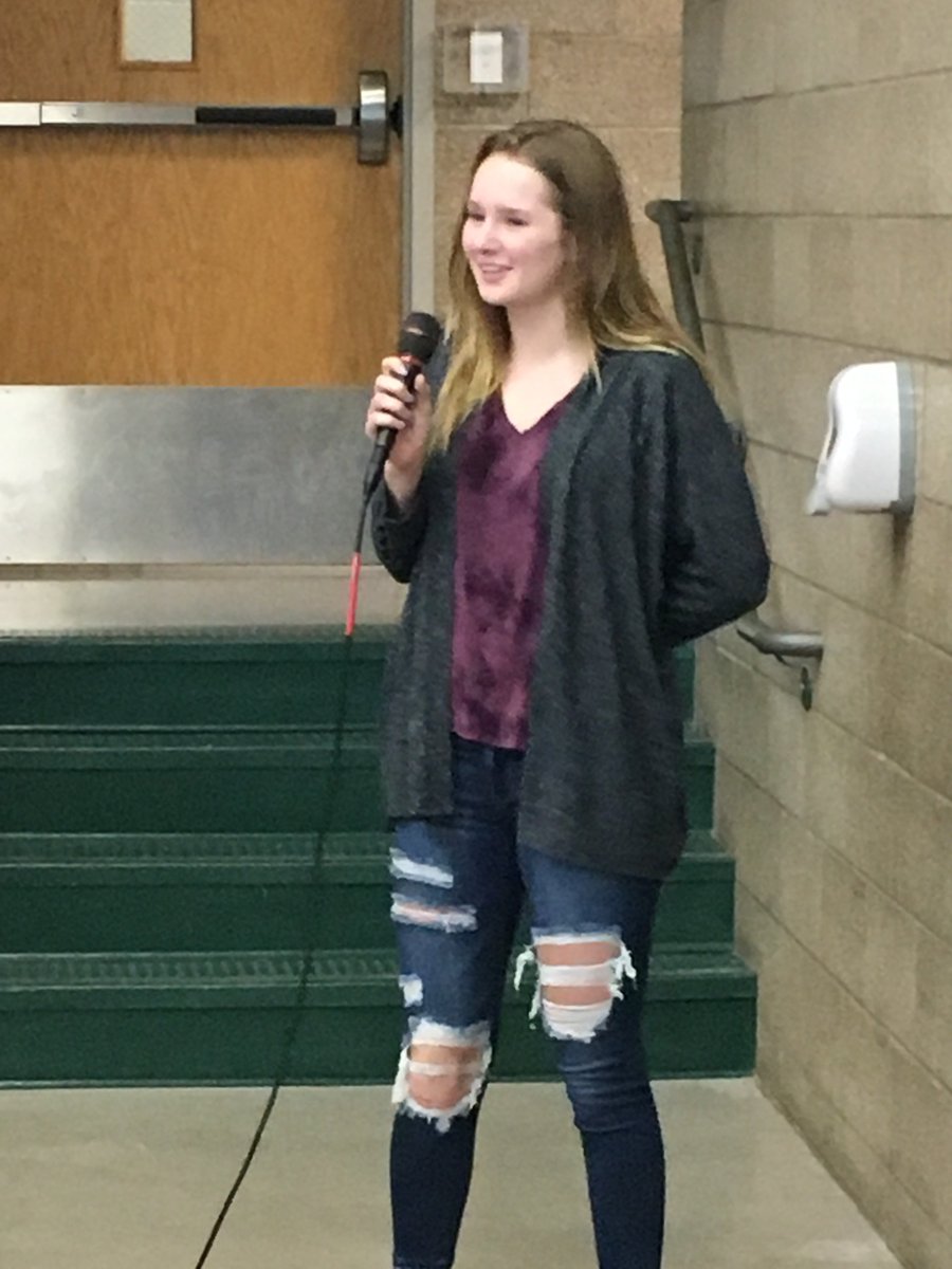 HMSDiscoveryDen's tweet photo. Parents & peers were invited to Storm's Annual Poetry Slam! All 8th Gs memorized from 100 to 1,000 word-poems in Ms. Moormann's ELA classes. @HMS_huskies #learnbps #bpslms @HMSstormteam https://t.co/QO3LFnKMXV