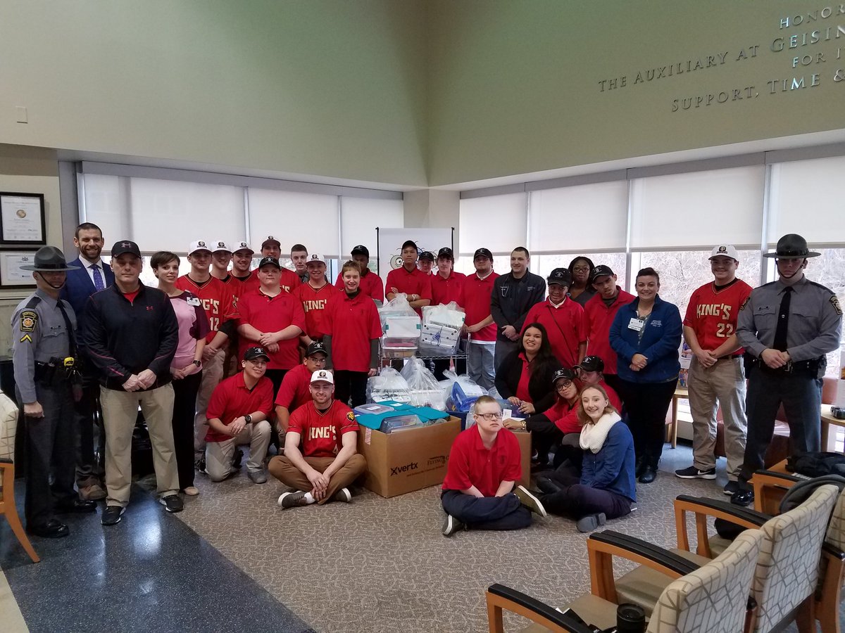PSPTroopNPIO's tweet photo. Members of Troop N teamed up with many other organizations and presented over 2,000 "Jared Boxes" to Geisinger Health Network. Jared Boxes are given to kids while they are at the Hopsital to help put them at ease.
Great program - we are proud to be involved!
#jaredbox
๐ฎ https://t.co/1qwANzwLPQ