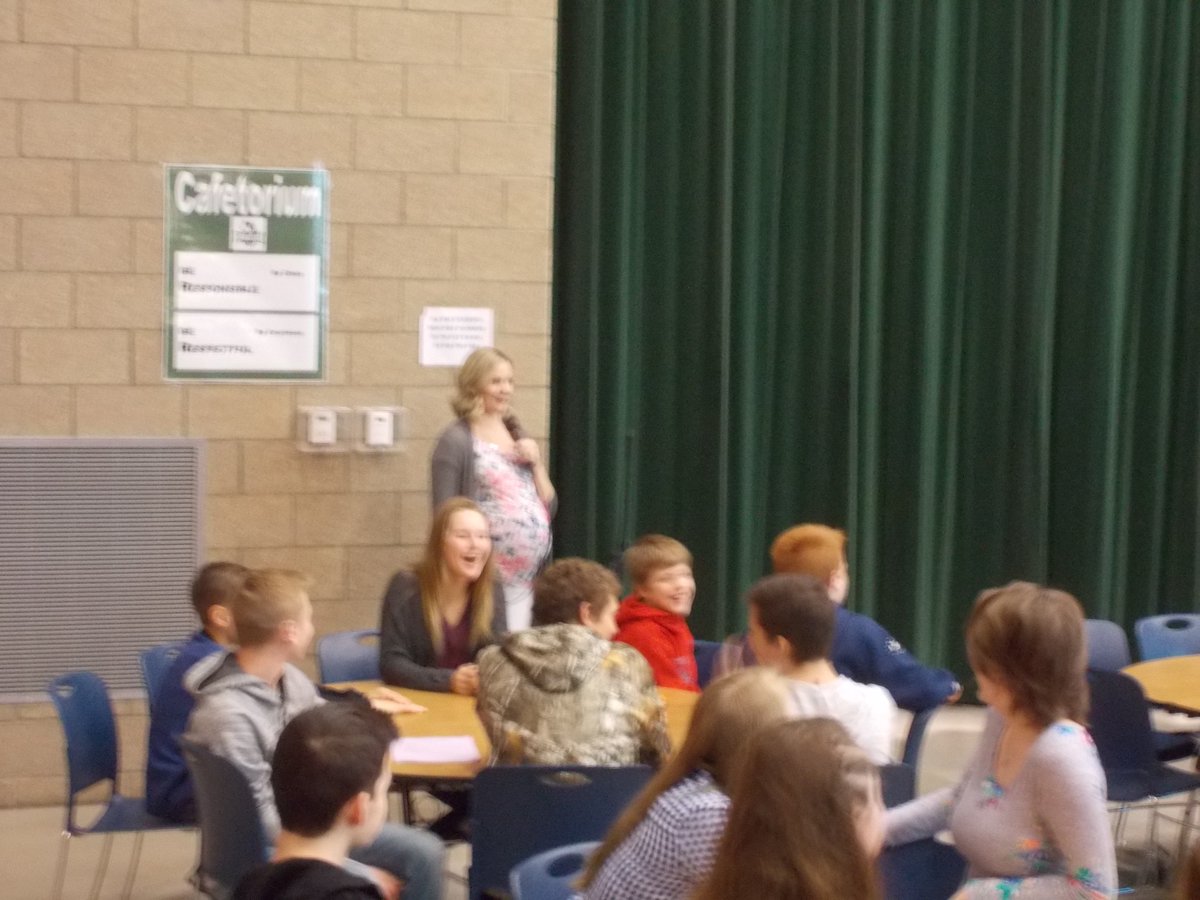 HMSDiscoveryDen's tweet photo. Parents & peers were invited to Storm's Annual Poetry Slam! All 8th Gs memorized from 100 to 1,000 word-poems in Ms. Moormann's ELA classes. @HMS_huskies #learnbps #bpslms @HMSstormteam https://t.co/QO3LFnKMXV