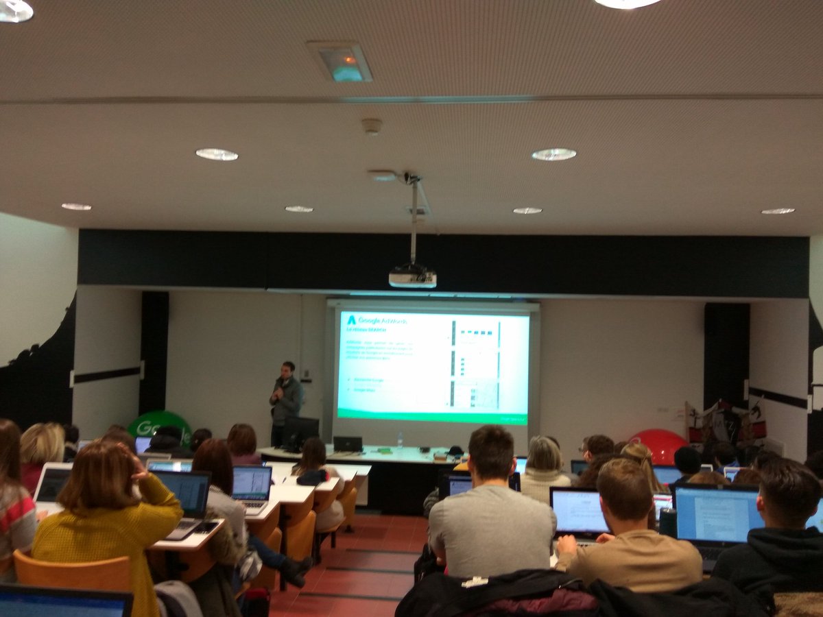 JosephIsmaelV's tweet photo. En train de se former au #MarketingDigital avec #Google #Digital #Active à #IAE #Metz ! https://t.co/fGpJcmftDv