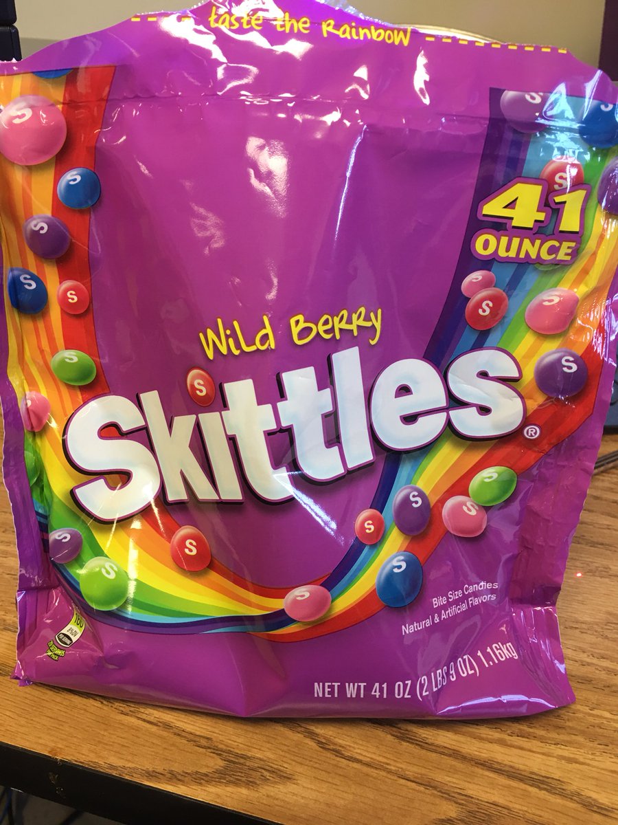 L_Morales02's tweet photo. Spanish 1 played BINGO today, to practice new vocabulary! Winners received SKITTLES!!!! #Spanish1 @BrantonTech @BrenhamISD @BrenhamHS #IChooseBrenham https://t.co/XETZM4Wuv5