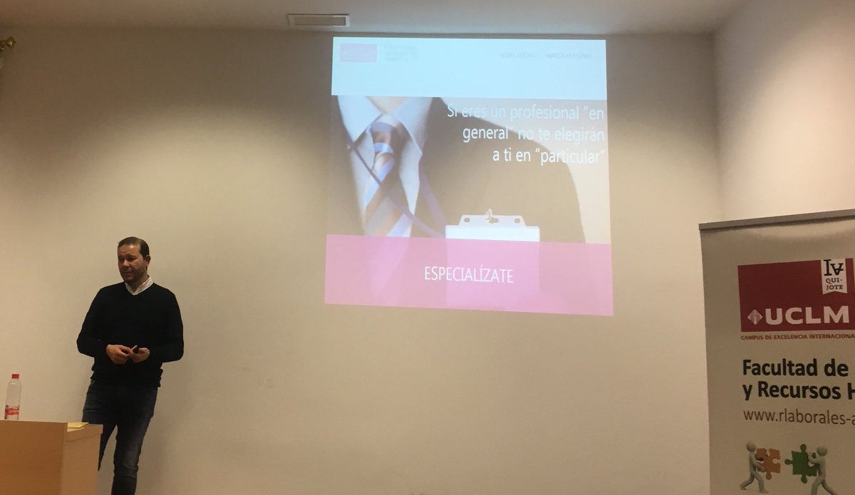 carcold_'s tweet photo. ¡MUCHAS GRACIAS @sebaxtorres! Por todo lo que hemos aprendido esta tarde gracias a ti 😊 muy interesante #MarcaPersonal #RRSS #Globalcaja #MUEME https://t.co/yNFIfhmGTn
