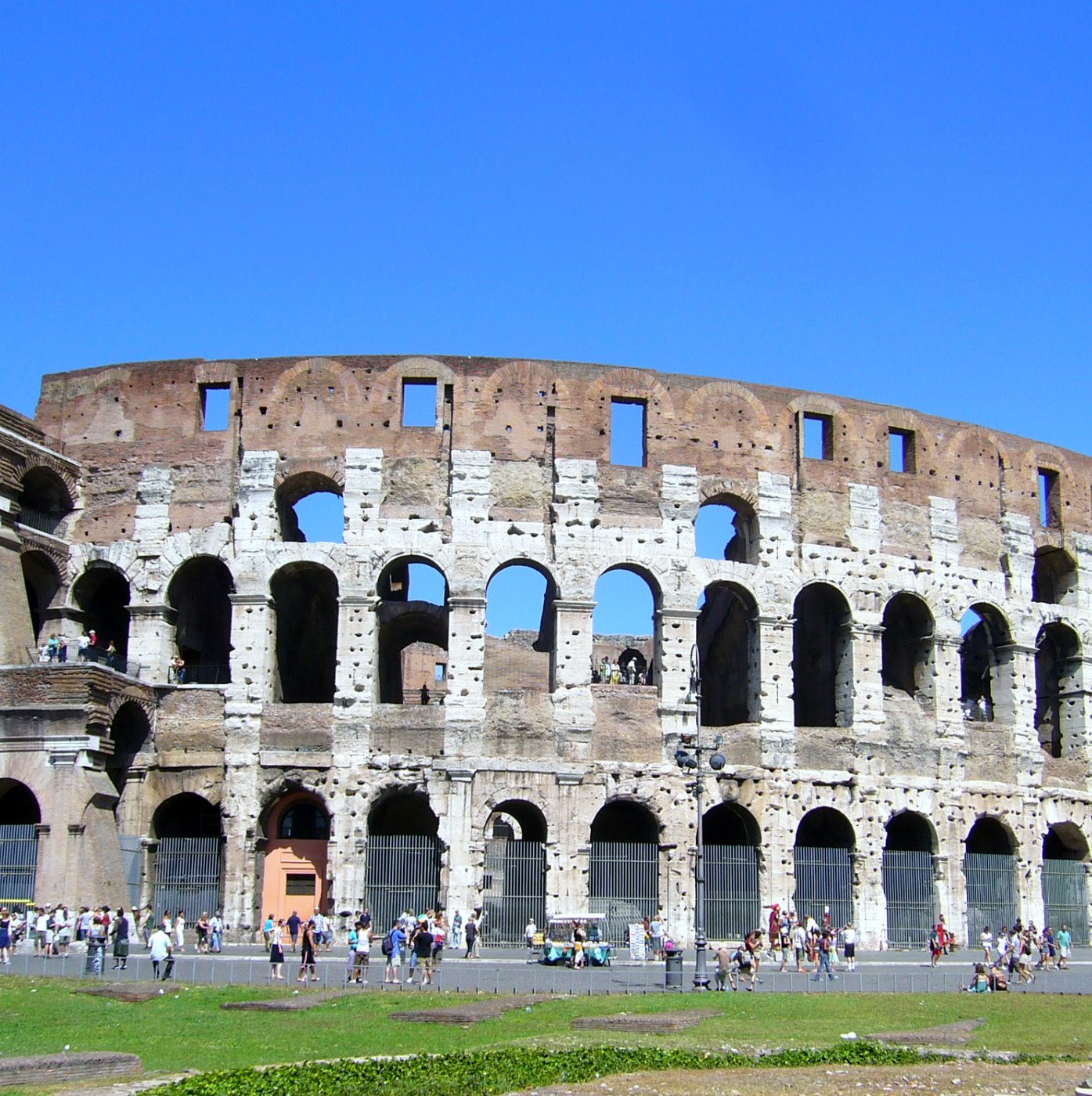 かむかぜの コロッセオ ローマ ローマ コロッセオ イタリア コロッセウム 円形闘技場 T Co Qzjecpbiqr Twitter
