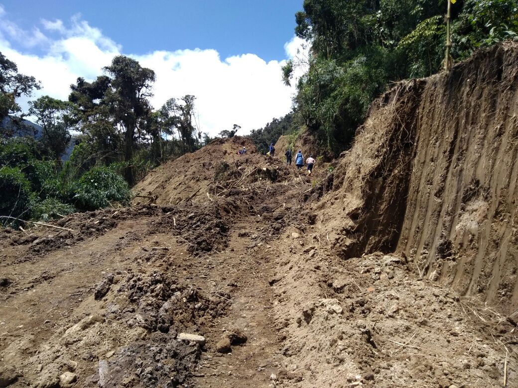aguadequito's tweet photo. ¡Más #agua para el futuro!
Miembros de la misión de @AFD_France realizan un recorrido por el avance de la construcción del #ProyectoChalpi que garantizará el abastecimiento del #AguaDeQuito hasta el 2040. 👷🚰 https://t.co/tuVWKewdJP