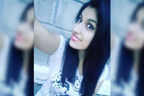 _luciacarolin's tweet image. #Arg Bs As Lomas de Zamora
Se busca a #CamilaNagar 16 años
Desapareció lunes 26/2 desde 18hs.
Mide 1.68, pelo negro largo y lacio, 52 k. Vestía un short d jean celeste, camisa negra manga 3/4 y borcegos negros. 

Ayudemos a encontrarla. Por favor RT 

@HambreCero