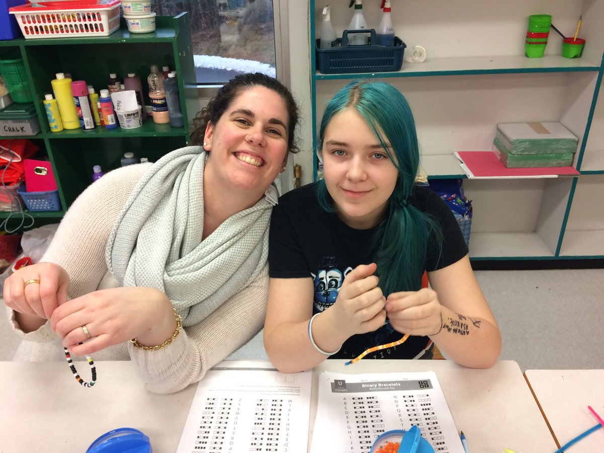 ByronButt's tweet image. @ssrsbnrcs with Gr 7/8 Gates #offlinecoding