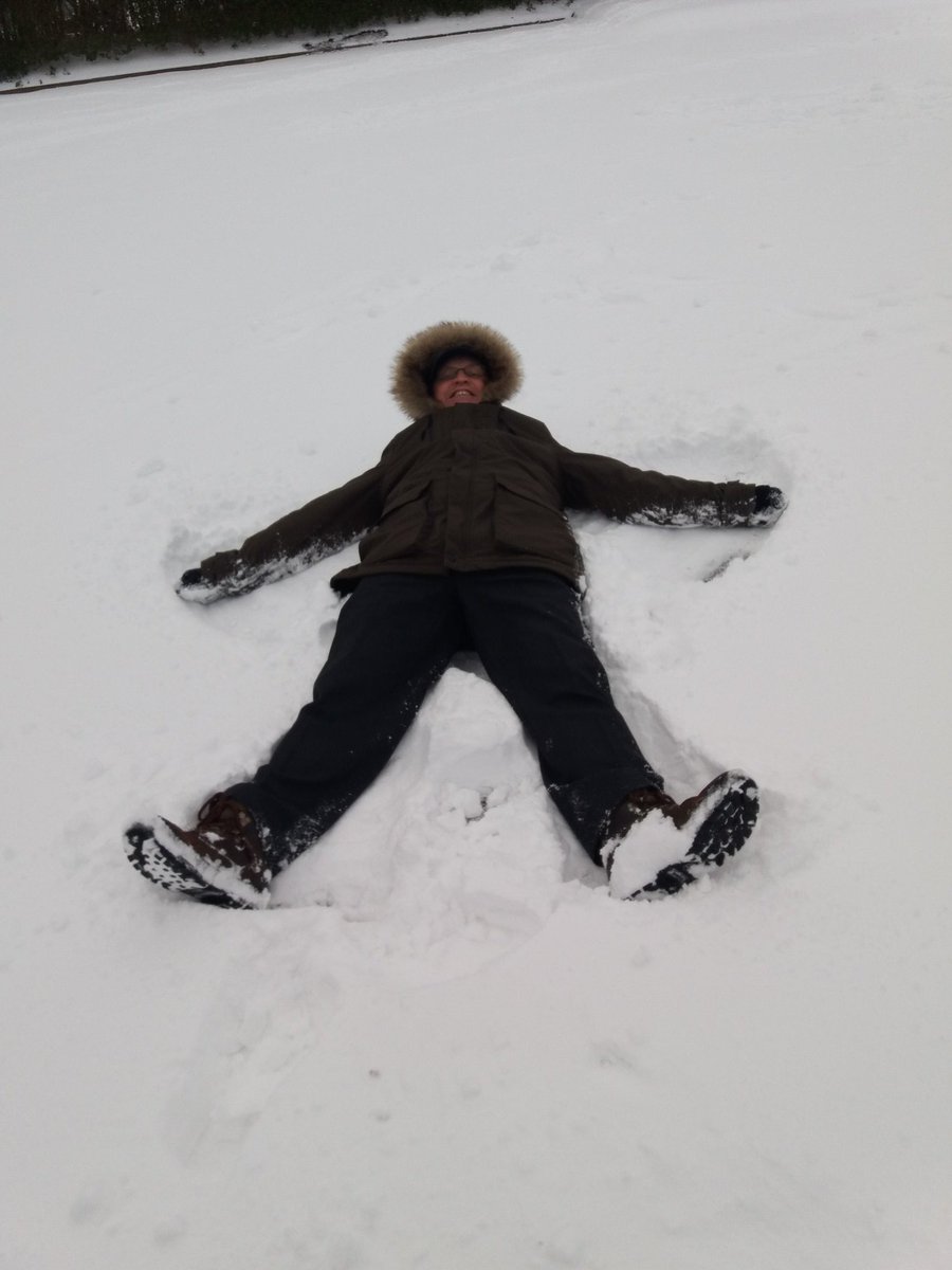 scudl27's tweet photo. Fun in Lisburn #bbcbreakfrost https://t.co/VmGU3DhCvS
