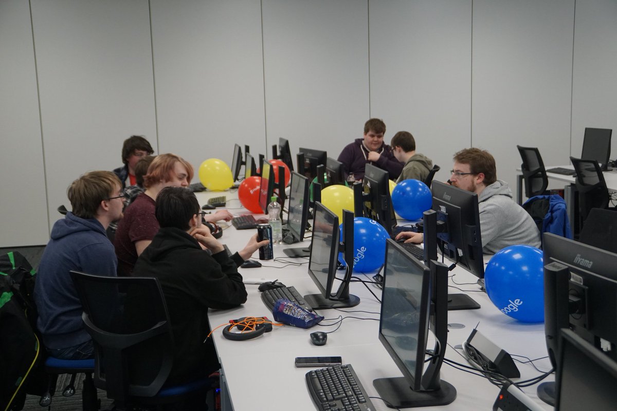 UoLComputing's tweet image. And we are off! #hashcode #ready4hashcode #wearelincoln @Google @UoLCompSci