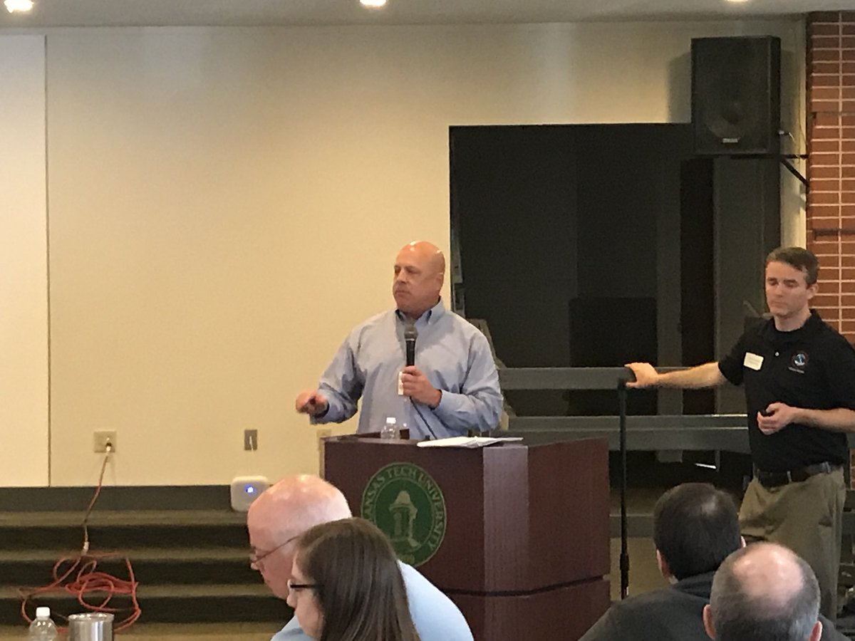 AR_Emergencies's tweet photo. Danny Straessle from @myARDOT explains how road conditions are reported to https://t.co/8sp5yNRvWa during severe #arwx conditions at the #ARIWT !  #artraffic #safetyfirst https://t.co/Km7GXbjp4G