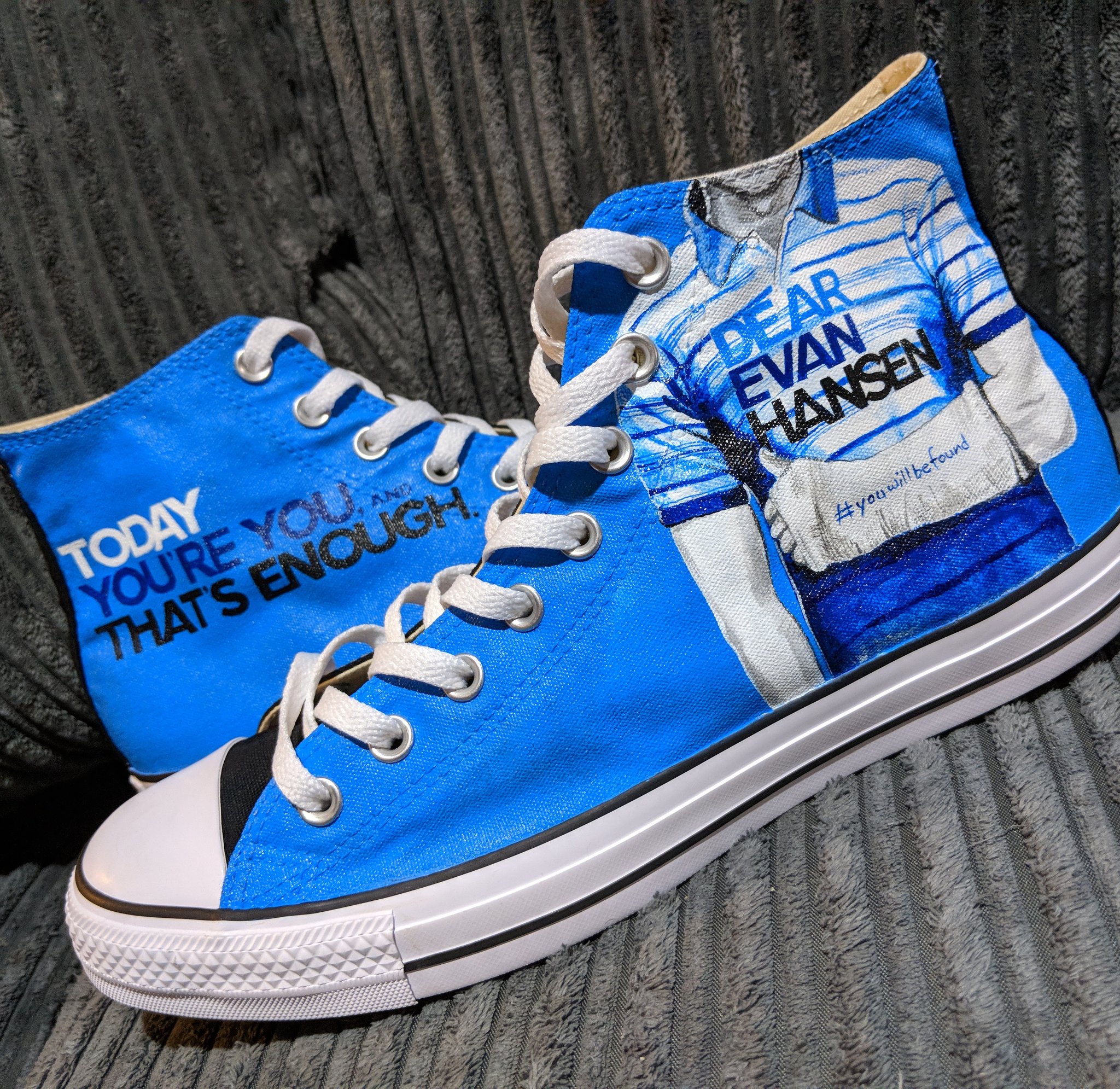 Dibben Twitter: "Can't believe I own these @DearEvanHansen converse. Thank you soo @angelordart They're stunning 😀 #DearEvanHansen #custom #converse #Broadway https://t.co/7J2hZDszPR" / Twitter