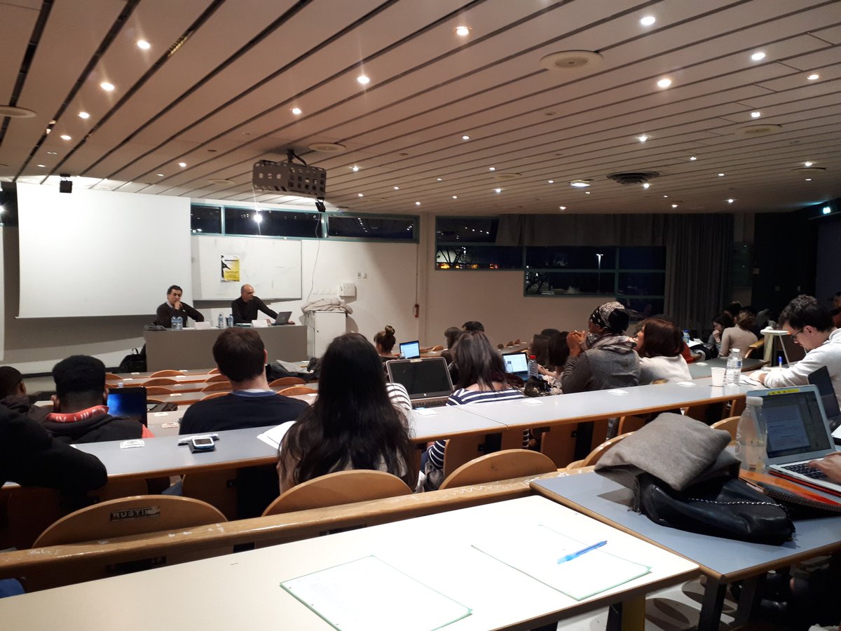 M2HTPDH_UGA's tweet photo. Des https://t.co/xOXEtoTQrv du Master sont https://t.co/HIL9g351Iu à la conférence de l'AMEDIE sur le thème : Mercenariat: outil au service de la sécurité internationale ou mise en péril des DH? animée par Thierry Garcia et Hamza Cherief. @u_grenoblealpes @UGrenobleAlpes https://t.co/KD2kouwf5y