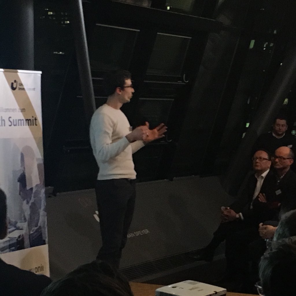 Konii_de's tweet image. Tipptopp: @KIWIKI schafft Metallschlüssel ab. Tür per Computer aus der Ferne öffnen!   #proptechsummit #pitch #frankfurt #proptech