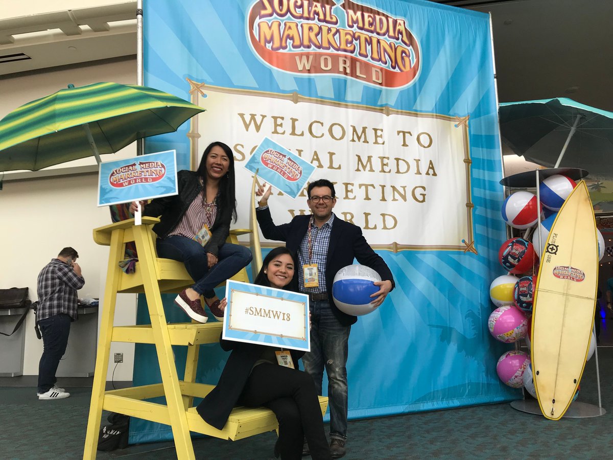 Disfrutando y aprendiendo mucho con mi equipo de <a href="/clientomx/">Cliento</a> en el Social Media Marketing World #SMMW18