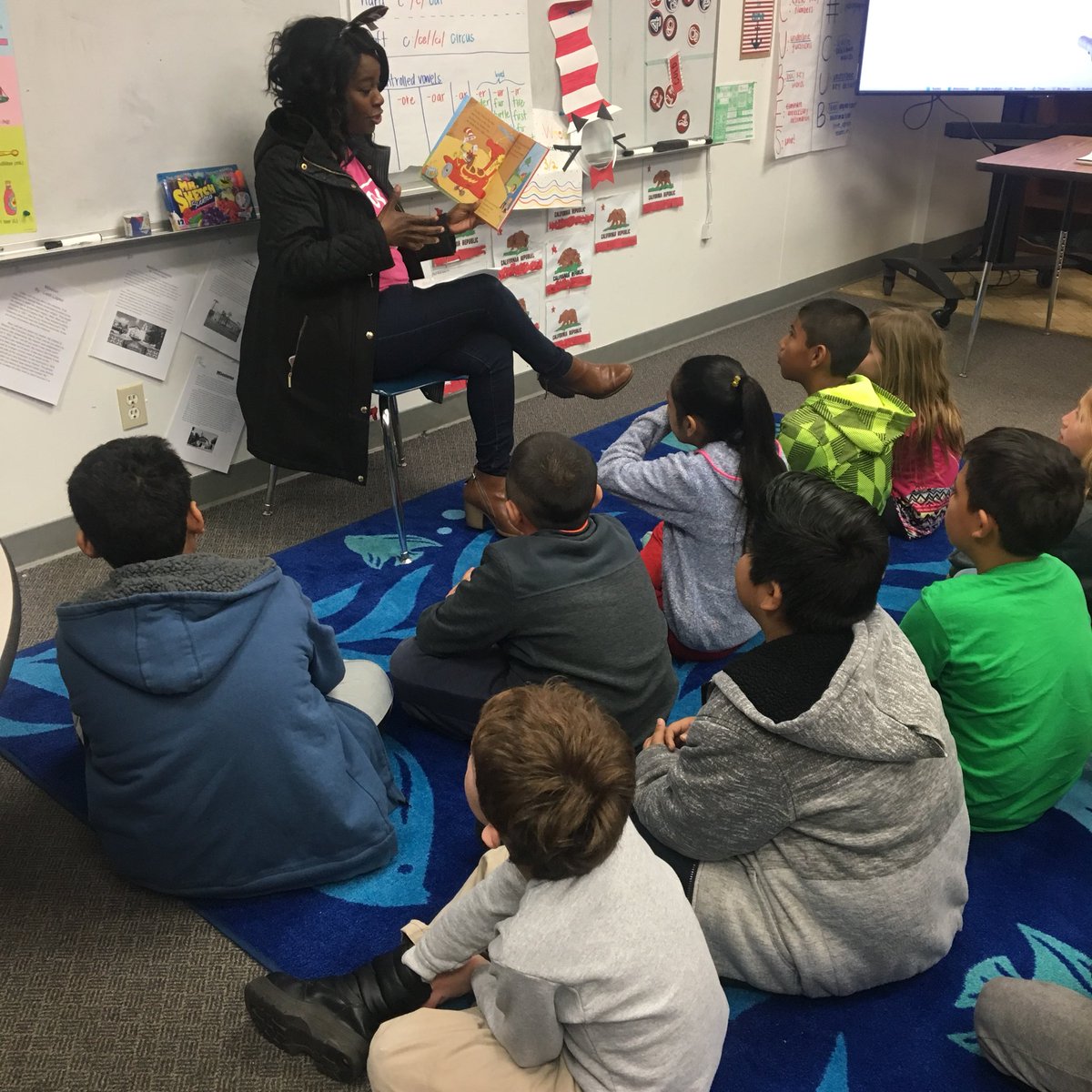ms_paese's tweet photo. We had an awesome guest reader today! #woodbridgewoodchucks @rcsdwoodbridge #destinychurch https://t.co/382gwNqH9O