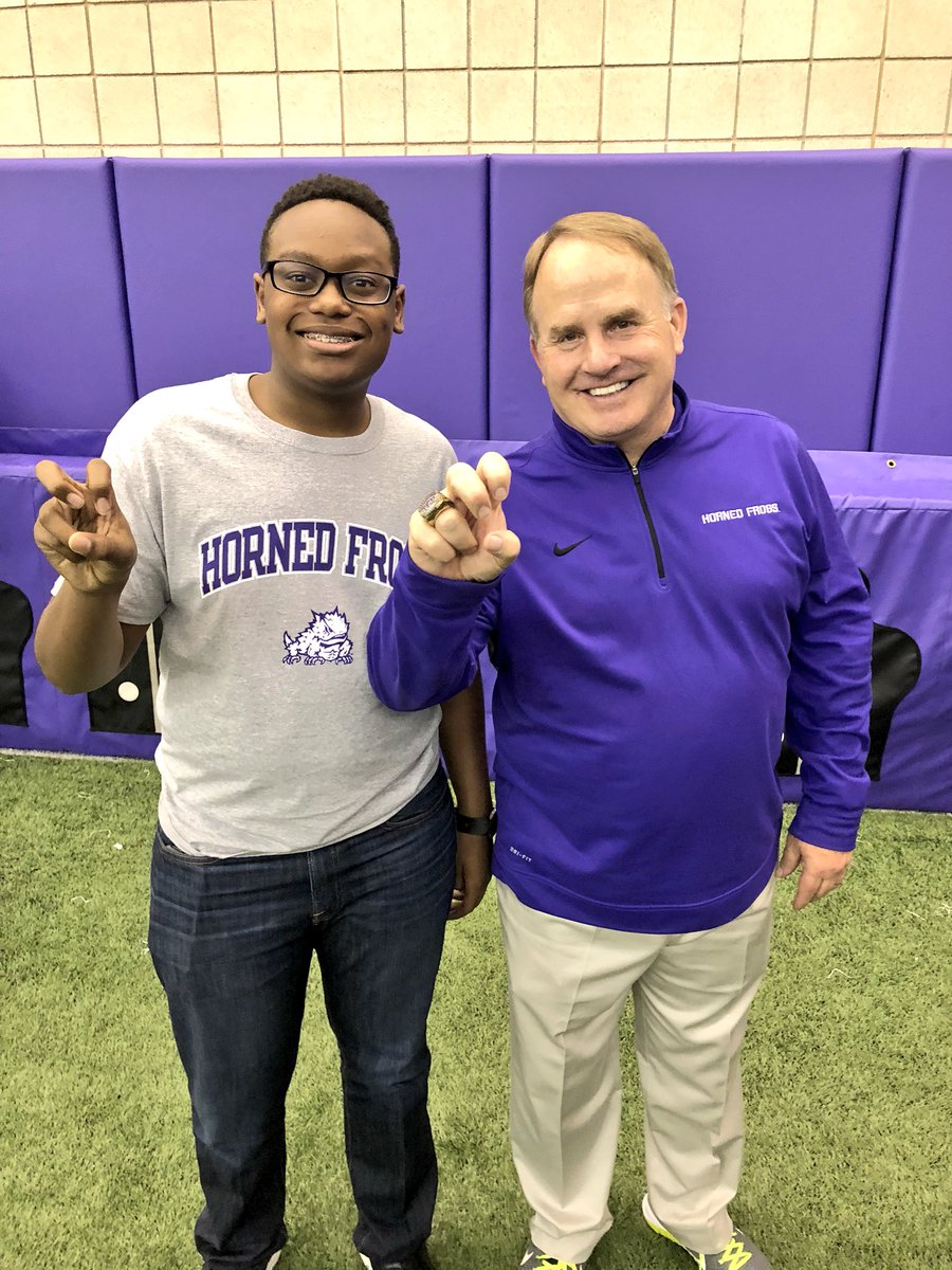 porter_2424's tweet photo. Fun at #NightofChampions #GoFrogs @TCUFootball @TCUCoachP @SonnyCumbie_TCU #TCUOline #CarterBoys19 #FrogTrenches #FrogFan @PlayBookAthlete  @TCU247 @TCU_Rivals @ncsa @NCSA_Football @Youth1Football @Youth1Media @usafootball @USNFT @TCU_DieHards #LiftHeavy https://t.co/YhsJjnsyO9