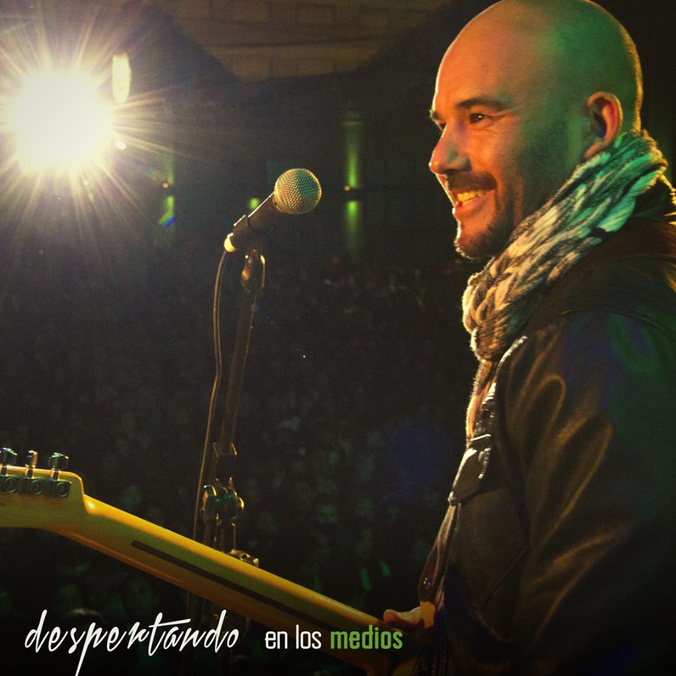 unefecto's tweet photo. ¡Noche radial para Diego Aramburu! No te pierdas las entrevistas y los acústicos que brindará en @Zoe1071 a las 22.30 en #ElJardindelosPresentes y a las 23.59 en @Tesoroquenoves. Escuchalos en vivo en https://t.co/aiFGEZ4Fpe
#Alianza De_La_Cuerda y Pasadisco Records https://t.co/kTTgvFFM76