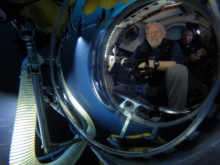 MBARI_News's tweet photo. #MBARI scientist Bruce Robison describes his experience exploring the midwater off the Cape Verde Islands in submersible #JAGO in @OSCM_'s blog: https://t.co/IhmeJiabbG
#POS520 #RV_POSEIDON https://t.co/ytdMpvBmh4