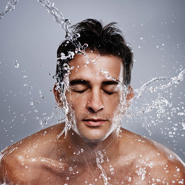 RVSalon_Playa's tweet photo. #MachoStyle si tu piel es grasa tienes que lavar tu cara por lo meno 2 o 3 veces al día.Cuando te levantes, por la noche y limpiala después de cualquier actividad que te haga transpirar (sobre todo, después de hacer ejercicio). #Tips #RVSalòn #BarberShop @PlayaDelCarmen https://t.co/Hzt6v7LOkY