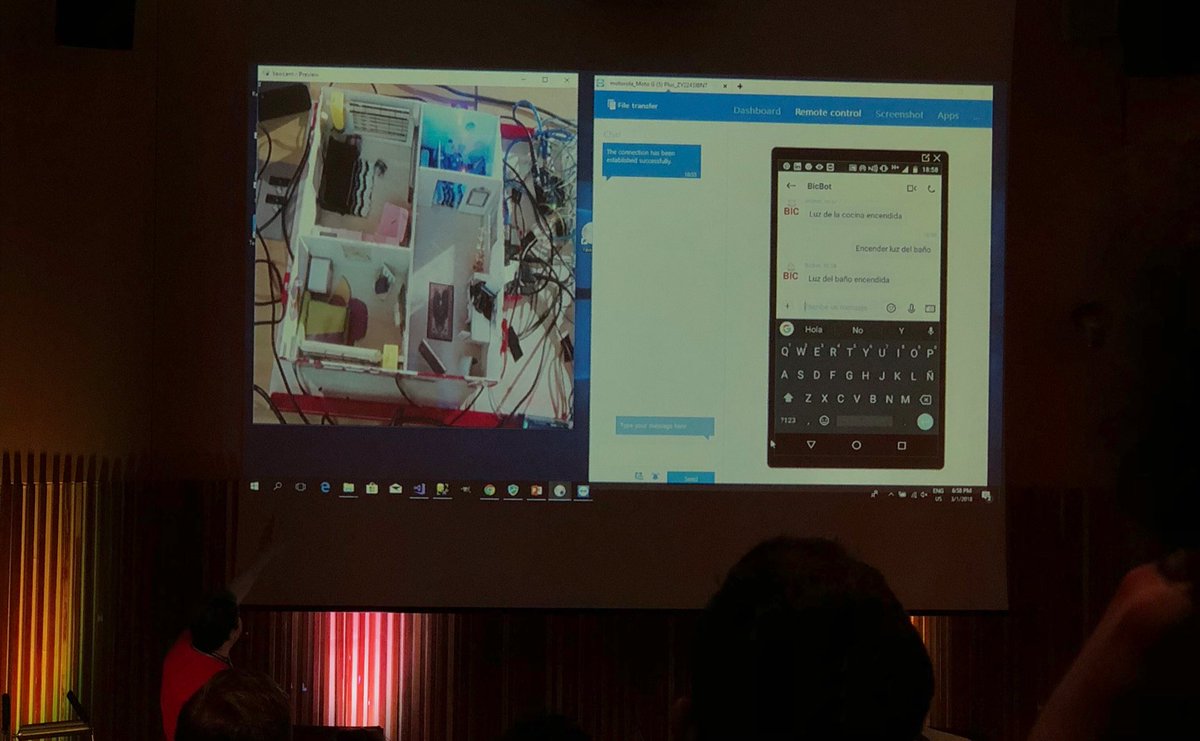 sanguinoide's tweet photo. @T3chFest bot para controlar tu casa. Charla amena para terminar un gran día! @BABELgrupo https://t.co/JgNIdJVJJX