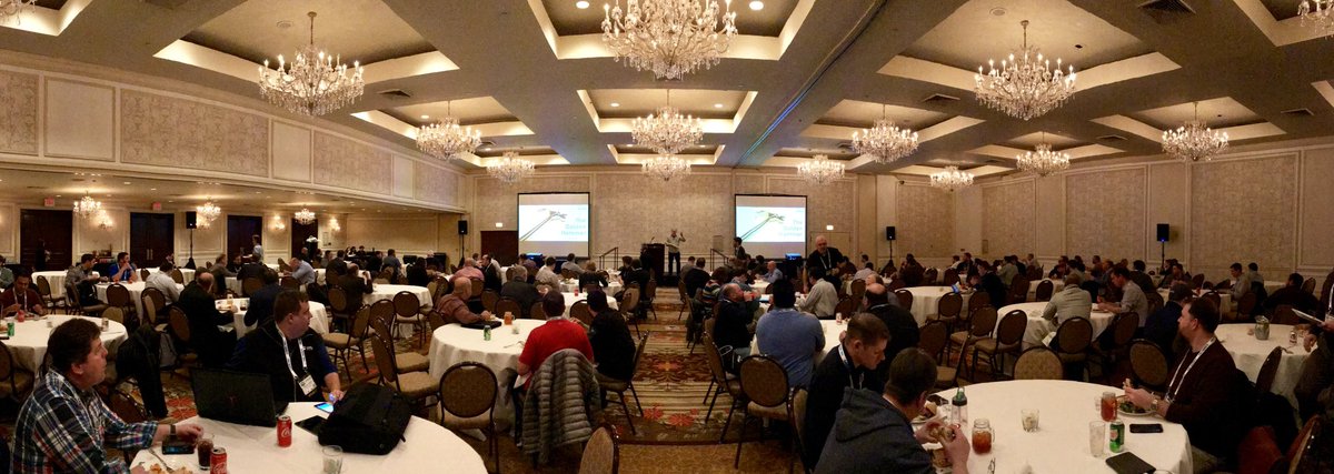 sthulin's tweet photo. Next up at the @CT_VMUG, @andriven presenting “the golden hammer” (aka hacking your brain) https://t.co/bg7q6hDd4D